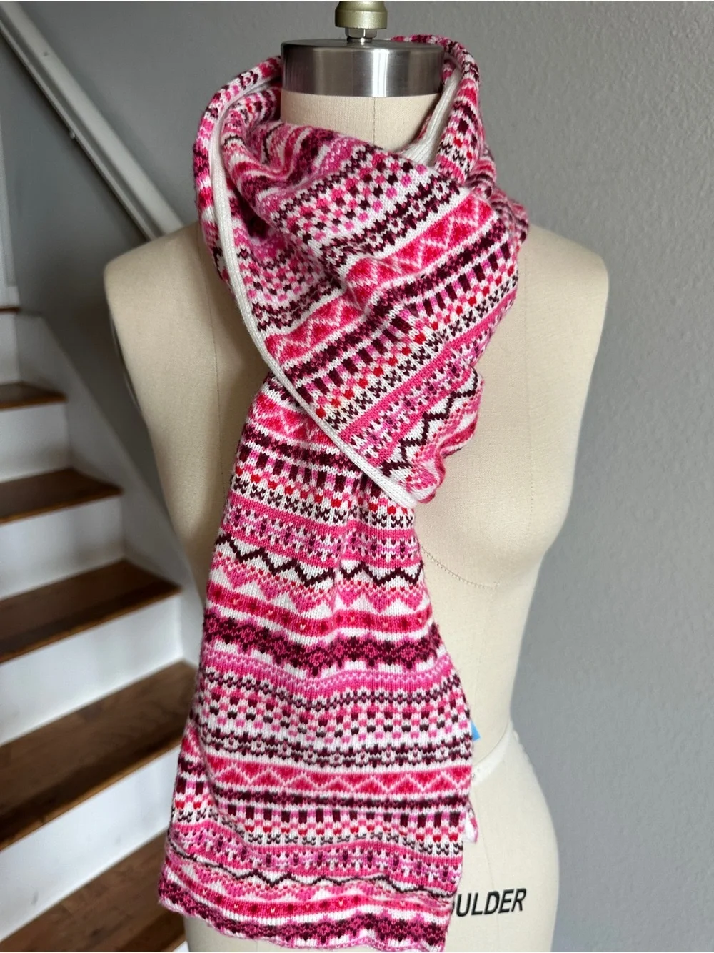 Draper James Fair isle Skinny Scarf Pink Burgundy Cream  80”x7” - Picture 4 of 8